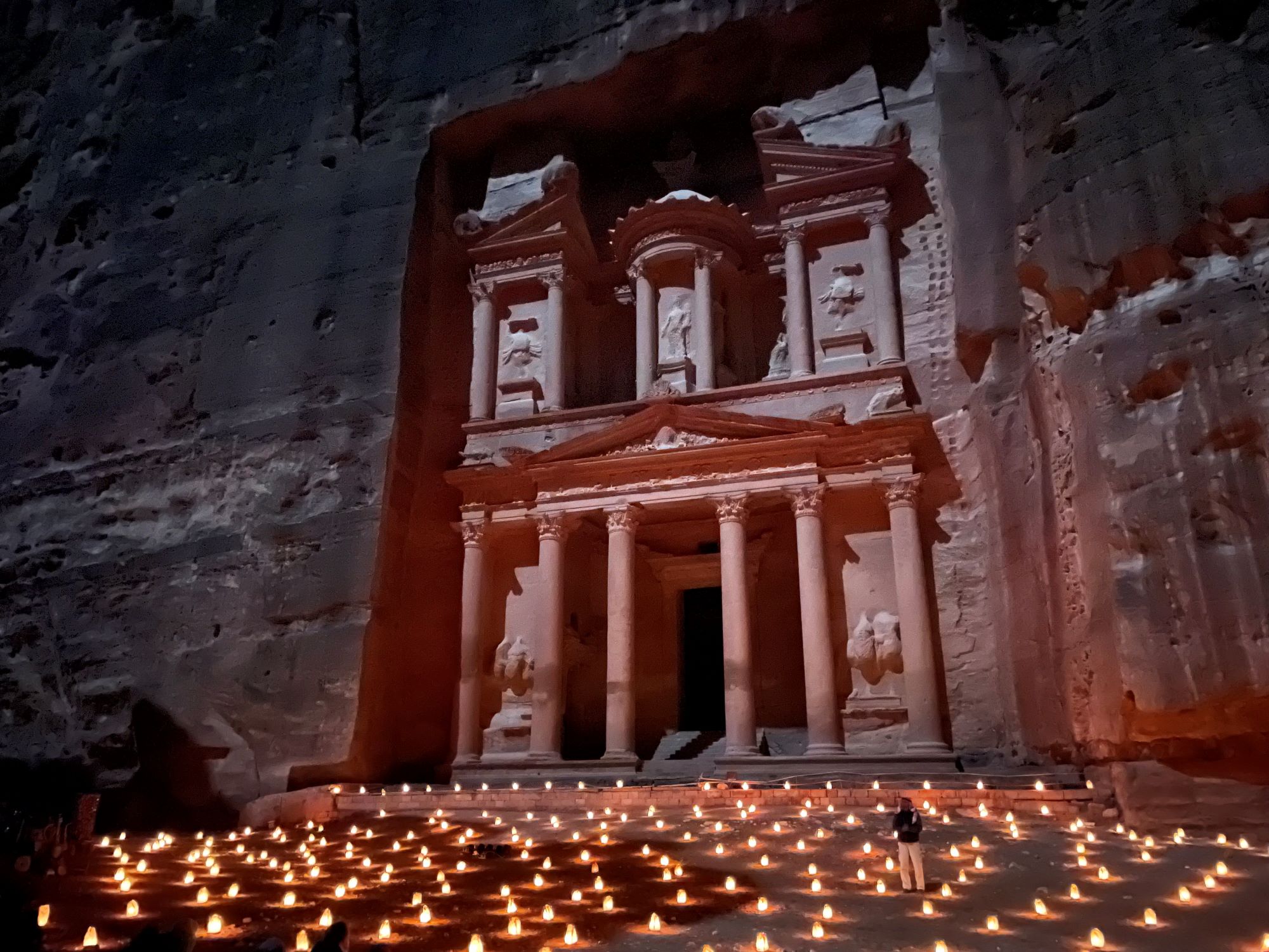 &quot;Марсіанські&quot; пейзажі, два моря та чудо світу. Всі тонкощі самостійної поїздки до Йорданії